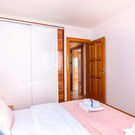 2 Bedroom Stunning In